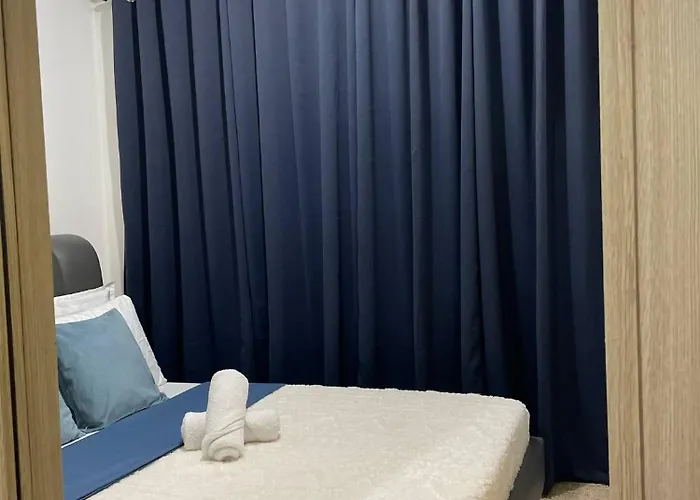 Walking Distance To Mall Of - Spacious With Hot Shower And Balcony Aparthotel