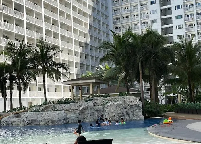 Walking Distance To Mall Of - Spacious With Hot Shower And Balcony Aparthotel 4*